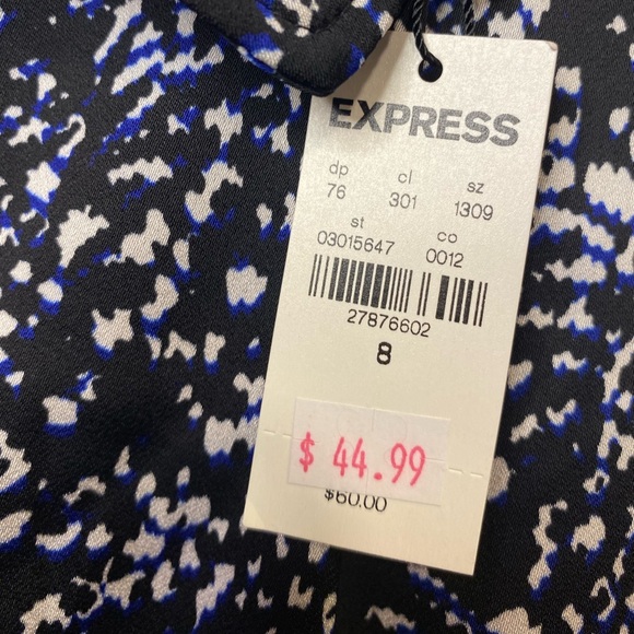 EXPRESS silky shortie super high rise shorts w/belt size 8 NWT - Picture 3 of 10